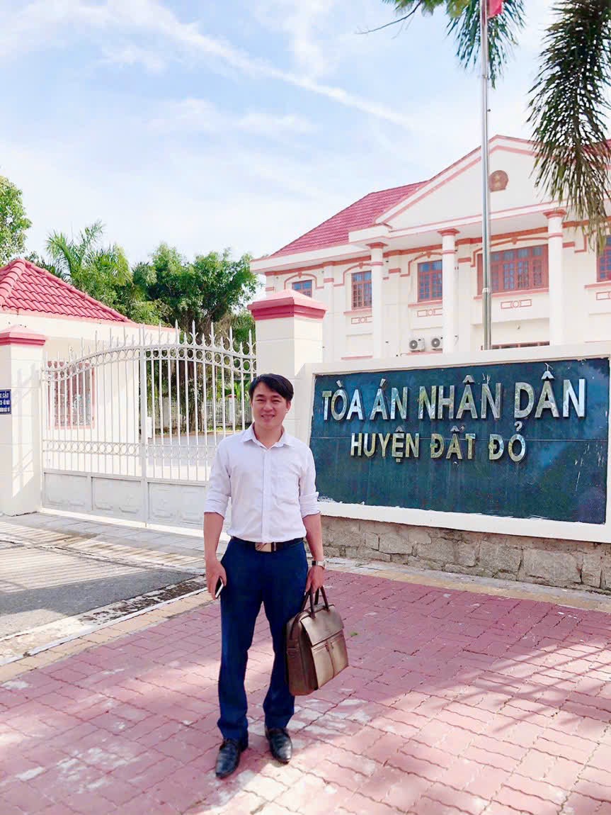 Luật sư Lê Ngọc Nam trước Tòa án Nhân dân